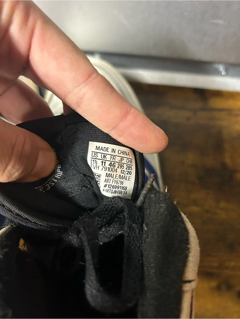 adidas forum mid